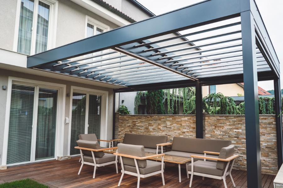 פרגולות אלומיניום דמוי עץ